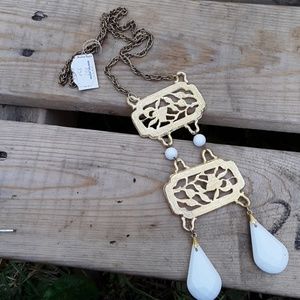 Boston store antique necklace nwt